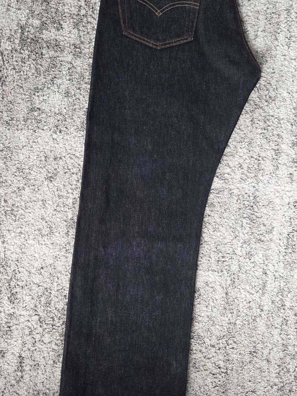 Levi's Men's Straight Dark Indigo Jeans with Contrast Stitching